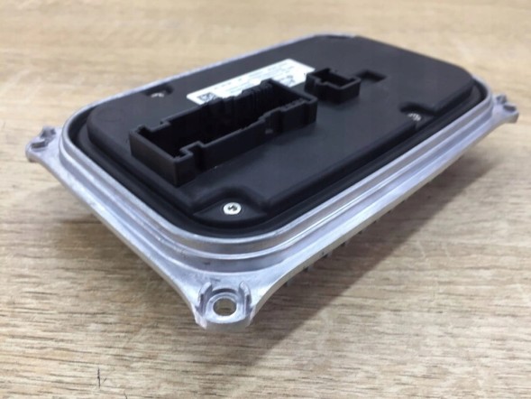ВОЛЛЕР A1769001204 1769001204 Світлодіодний модуль drl для mercedes lov version w176 cla w117 a1769001204