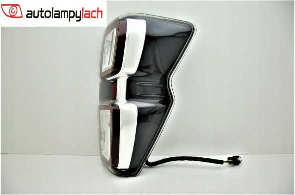 Китай WE8213-1939RAESL ISUZU D-MAX 2020- НОВА ЗАДНЯ ФАРА ПРАВА LED