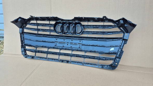Audi OE GRILL AUDI A5 F5 8W6 PRZEDLIFT 2015-2019 CHROM MAŁA TABL Решітка радіатора GRILL Audi A5 F5 8W6 15-19 ХРОМ OE 8W6853651AB R ОРИГІНАЛ НОВИЙ