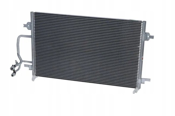 NRF 35226 Конденсатор радіатора кондиціонування повітря 35226 nrf audi