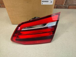 BMW OE 7491342 BMW F45 LCI LAMPA PRAWA TYLNA PRAWY TYŁ W KLAPĘ BAGAŻNIKA LED 7491342 NOWA Bmw f45 lci лампа права задня в люк багажника led 7491342 нова