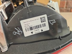 BMW OE 7491342 BMW F45 LCI LAMPA PRAWA TYLNA PRAWY TYŁ W KLAPĘ BAGAŻNIKA LED 7491342 NOWA Bmw f45 lci лампа права задня в люк багажника led 7491342 нова