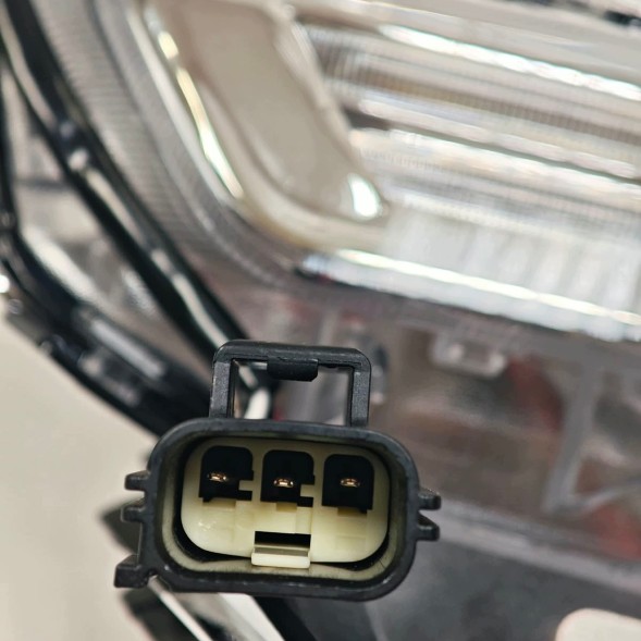 Китай V11919 Передній лівий галогенний ліхтар LED Volvo XC60 2013–2017