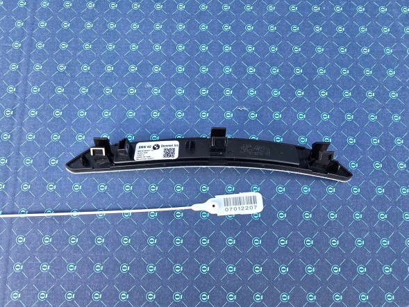 BMW OE LISTWA OZDOBNA PROGOWA TYŁ LEWA M PAKIET BMW G05 8072217 F95 PODŚWIETLANA QUALI23.10.25 НАКЛАДКА ДЕКОРАТИВНА ПОРОГА ЗАДНЯ ЛІВА M ПАКЕТ BMW G05 8072217 F95 З ПІДСВІТКОЮ