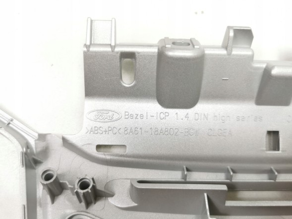 Ford OE Декоративна планка радіо Ford Fiesta VI 2008- OE 8A61-18A802-BG 1599544