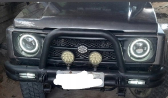 Китай 90584610605464 2x Рефлектори Фари передні 7 дюймів LED Suzuki Samurai