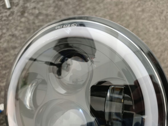 Китай 90584610605464 2x Рефлектори Фари передні 7 дюймів LED Suzuki Samurai
