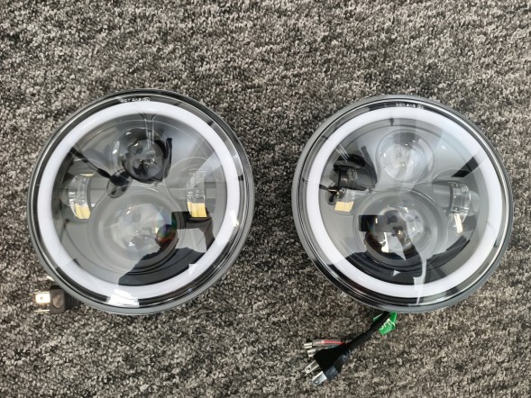 Китай 90584610605464 2x Рефлектори Фари передні 7 дюймів LED Suzuki Samurai