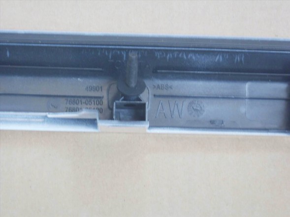 Toyota OE A76801-05120-A0 AVENSIS T27 08-11 ЗМІШАНА СМУГА БАГАЖНИКА 040