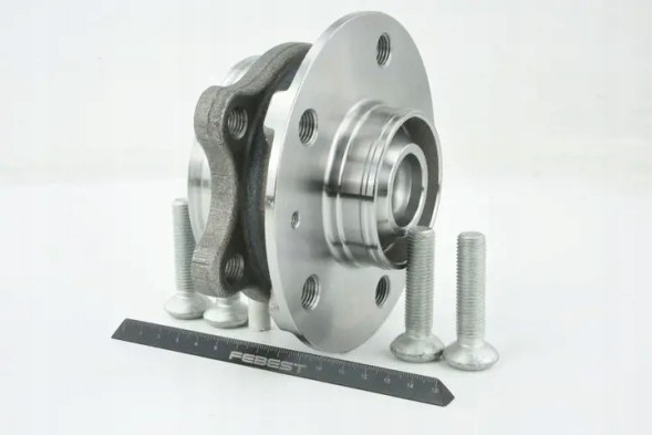 Febest 1782-Q5R Втулка колеса 1782-q5r febest audi a4 b8 (8k2)