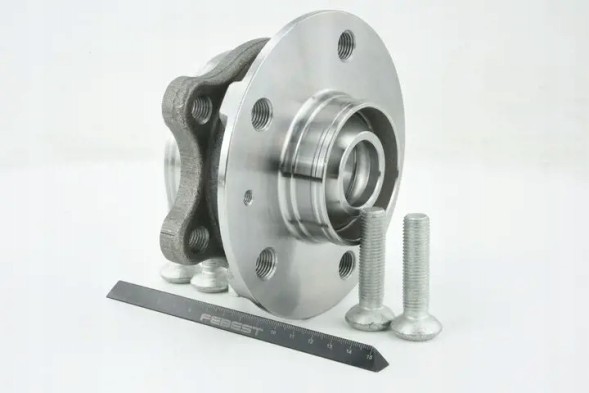 Febest 1782-Q5R Втулка колеса 1782-q5r febest audi a4 b8 (8k2)