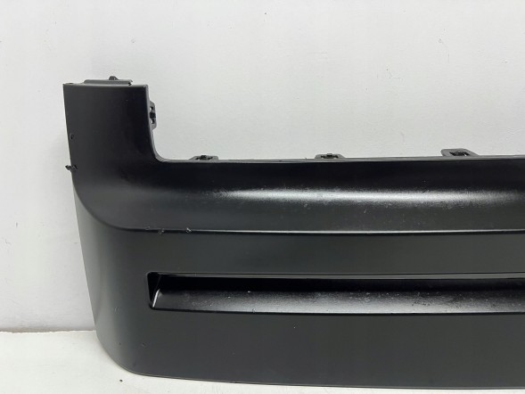 Land Rover OE L8B2-17820-A vad Решітка радіатора Rover Defender II 2 L663, верхня, L8B2-17820-A