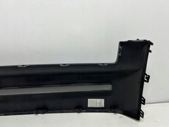 Land Rover OE L8B2-17820-A vad Решітка радіатора Rover Defender II 2 L663, верхня, L8B2-17820-A
