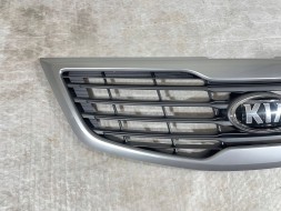 Kia OE 863523W000 86352 3W000 86361-3U000 11252010 gril maskownica chłodnicy zderzaka przedniego w zderzak przód przedni przodu chrom chromowana chromowany Решітка радіатора KIA SPORTAGE III 10-13, передня
