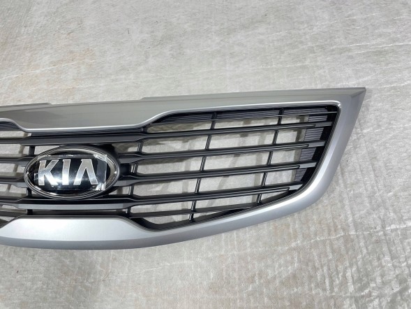 Kia OE 863523W000 86352 3W000 86361-3U000 11252010 gril maskownica chłodnicy zderzaka przedniego w zderzak przód przedni przodu chrom chromowana chromowany Решітка радіатора KIA SPORTAGE III 10-13, передня