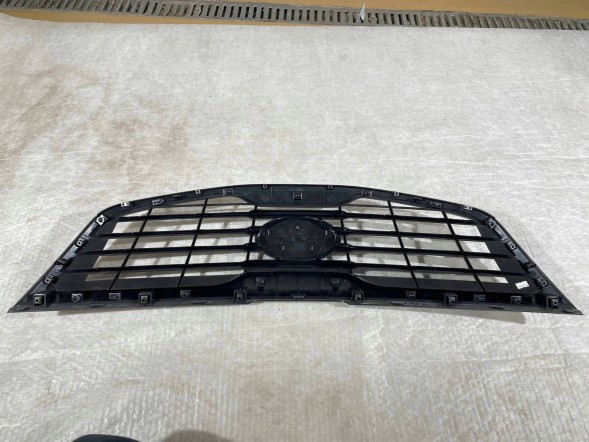 Kia OE 863523W000 86352 3W000 86361-3U000 11252010 gril maskownica chłodnicy zderzaka przedniego w zderzak przód przedni przodu chrom chromowana chromowany Решітка радіатора KIA SPORTAGE III 10-13, передня