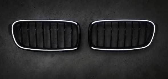 TOPGER KRG-BMW-207 X LED РЕШІТКА РАДІАТОРА BMW 3 F30 F31 12-19 ЧОРНИЙ ГЛЯНЕЦЬ 1 РЕБРО ICONIC GLOW