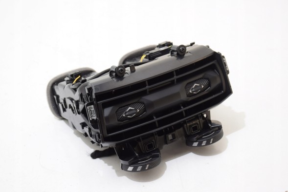 BMW OE 9872445 Bmw 7 i7 g70 решітка припливу задньої частини центрального тунелю