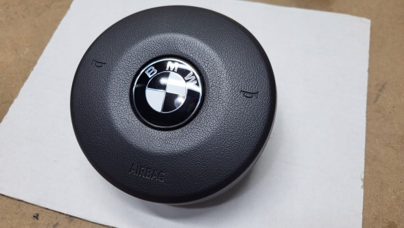 BMW OE AIR BAG BMW F10 F30 M-PAKIET BLACK LOGO AIR BAG Подушка AIRBAG BMW F82 F10 F30 M-Пакет BLACK Чорний Тіньовий Логотип