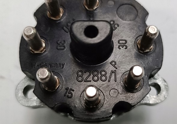 Mercedes-Benz OE 0004621983 КОЛОДКА ЗАМКА ЗАПАЛЮВАННЯ MERCEDES W115 W123 7 ПІНІВ 0004621893