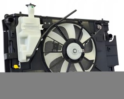 4 Seasons 4S4788222330 Комплект радіаторів + вентилятор toyota yaris p13 15-20 1.5 hybrid lift
