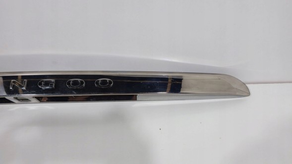 Renault OE 848103563R +48697472561 Хромована накладка на кришку багажника, повна, гарна, Renault Kangoo III 848102360R OEM