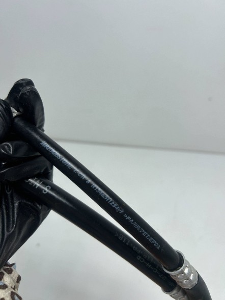 Mazda OE 837633322 ШЛАНГ КОНДИЦІОНЕРА MAZDA CX60 CX-80