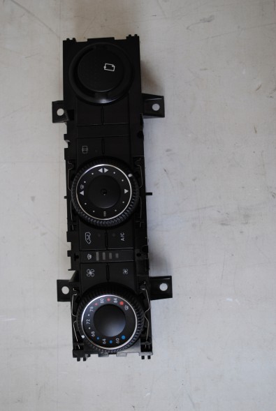 Mercedes-Benz OE A9069063200 Панель обслуговування a9069063200