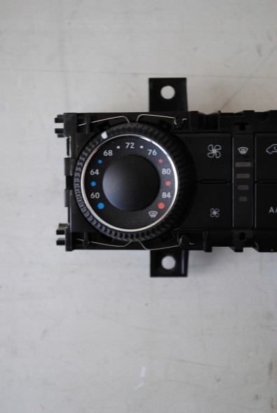 Mercedes-Benz OE A9069063200 Панель обслуговування a9069063200