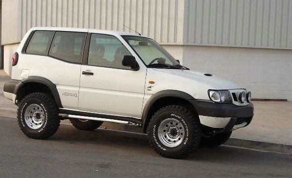 Китай 590/bl3 Nissan Terrano 3D 93–03 Body Lift 25мм