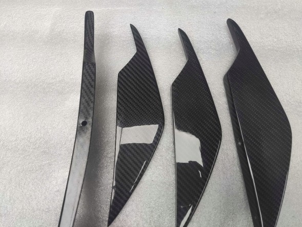 Китай 640054241 CANARDSY ЛЬОТКИ НАКЛАДКИ ПЕРЕДНІ AC STYLE BMW M3 M4 G80 G81 G82 G83 КАРБОН