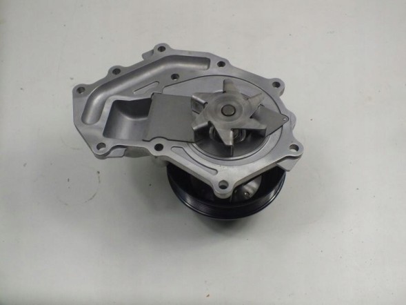 Renault OE 7701057952 Водяний насос master ii 3.0dci ориг