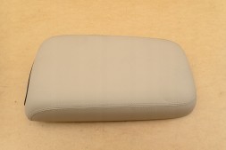 Mopar DODGE CHARGER 2013- PODŁOKIETNIK 1VT06HL1AF LANCIA THEMA OEM NOWY MOPAR DODGE CHARGER 2013- ПІДЛОКІТНИК 1VT06HL1AF LANCIA THEMA OEM MOPAR