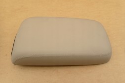 Mopar DODGE CHARGER 2013- PODŁOKIETNIK 1VT06HL1AF LANCIA THEMA OEM NOWY MOPAR DODGE CHARGER 2013- ПІДЛОКІТНИК 1VT06HL1AF LANCIA THEMA OEM MOPAR