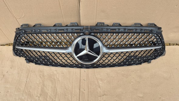 Mercedes-Benz OE GRILL ATRAPA CHŁODNICY MERCEDES CLA C118 LIFT AMG SZARY Муляж решітки радіатора GRILL Mercedes CLA W118 C118 LIFT AMG ПІД КАМЕРУ OE !