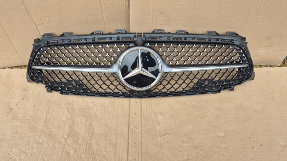 Mercedes-Benz OE GRILL ATRAPA CHŁODNICY MERCEDES CLA C118 LIFT AMG SZARY Муляж решітки радіатора GRILL Mercedes CLA W118 C118 LIFT AMG ПІД КАМЕРУ OE !