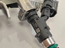 BMW OE BMW 2 U06 X1 U11 220i B38 ПЛАНКА ВПРИСКУВАННЯ ПАЛИВА ІН'ЄКЦІЇ 5A9E127 9291135