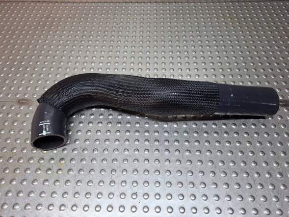Jeep OE RURA INTERCOOLERA 53360633 / 55056639AE JEEP WRANGLER III 2.8 CRD 07- NOWY ТРУБА ІНТЕРКУЛЕРА 53360633 / 55056639AE JEEP WRANGLER III 2.8 CRD 07-