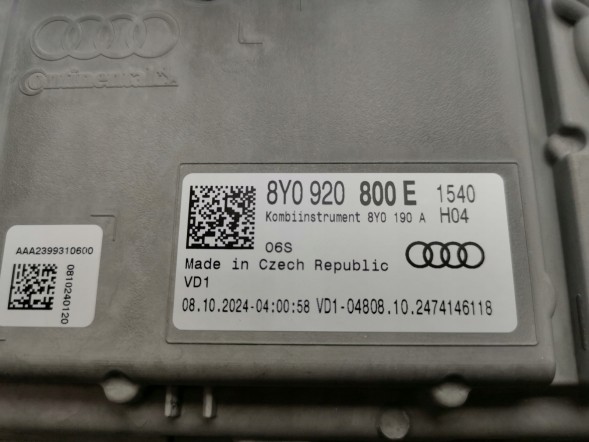 Audi OE 8Y0920800E, DWP415418OE Лічильник панель приладів Audi A3 8Y0920800E