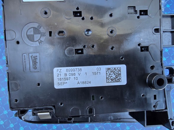 BMW OE MODUŁ STEROWANIE SZYBERDACHEM BMW F20 F30 F32 F36 F22 6999738 NOWY ORGINAŁ QUALI3006 МОДУЛЬ УПРАВЛІННЯ ШИФЕРОМ BMW F20 F30 F32 F36 F22 6999738 ОРГІНАЛ