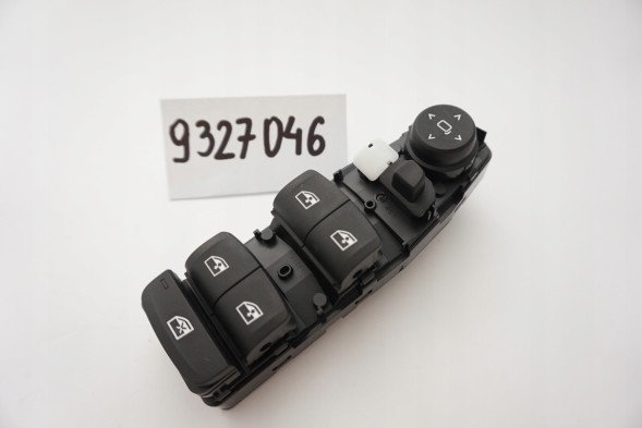 BMW OE 9327046 BMW G30 G01 Кришка панелі управління передніх дверей