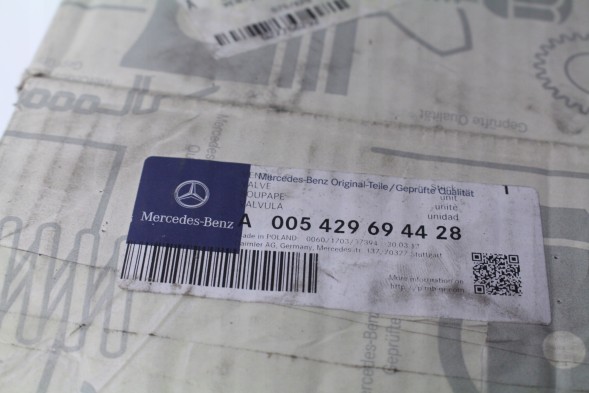 Mercedes-Benz OE A0054296944 Клапан управління mercedes a0054296944