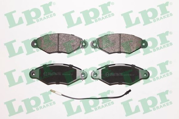 05P1106 LPR Комплект гальмівних колодок з 4 шт дисків