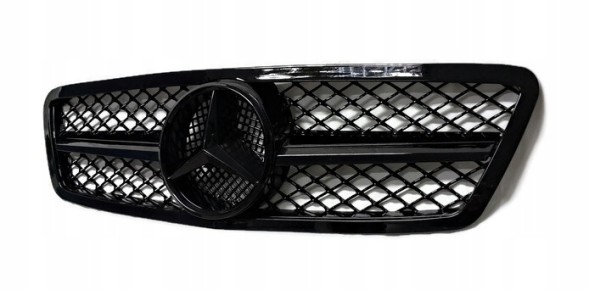 PELOPTICAR MB-W203021 Чорна решітка радіатора (муляж) Mercedes C-клас W203 03-06, колір "чорний рояль"