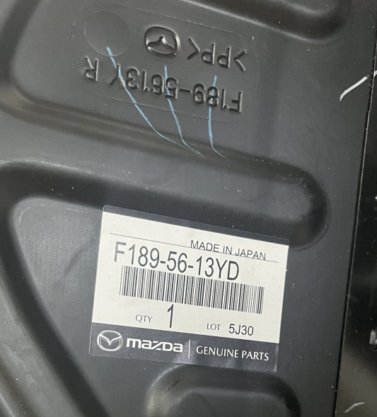 Mazda OE F1895613YD Переднє праве крило MAZDA RX8 RX-8 2009-2011 НОВЕ OE