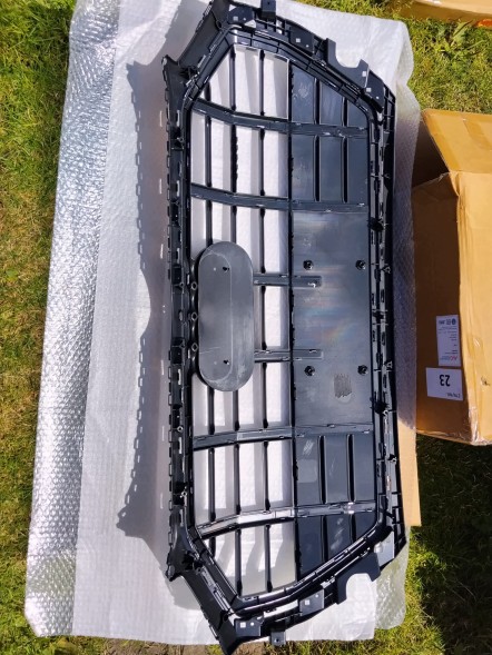 OE 80A853651AFRN4 Решітка радіатора (імітація) AUDI Q5 FY (2016-2020, 2020-ПОТ.) передня