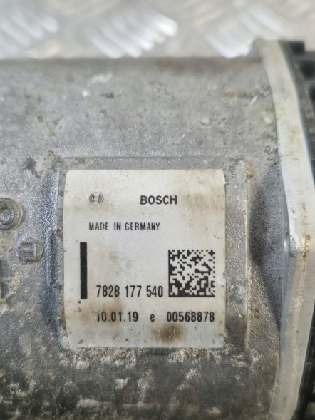BMW OE mark- 6893020 Магльовка рульової передачі 6893020 bmw 5 g30 g31