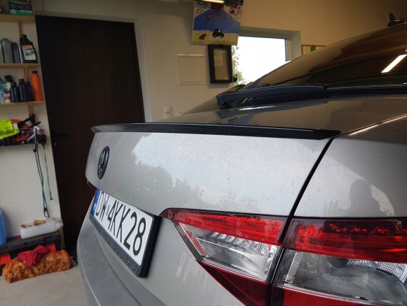 Китай SKODA SUPERB LOTKA SPOILER DOKŁADKA 2015-2023 CZARNY POŁYSK SKODA SUPERB ЛЬОТОК СПОЙЛЕР НАКЛАДКА 2015-2023 ЧОРНИЙ ГЛЯНЕЦЬ