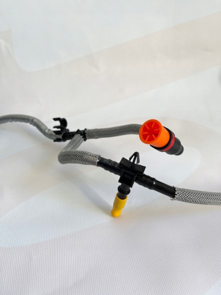 Land Rover OE LR021871GEN РЕЙКИ ПАЛИВНОЇ ТРУБКИ ІНЖЕКТОРА LAND ROVER LR021871 DISCOVERY SPORT RR