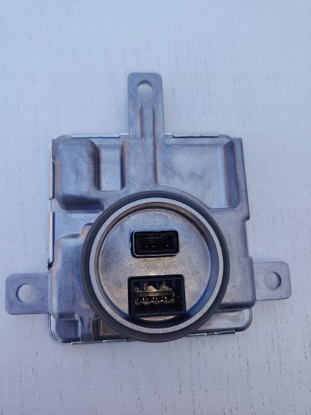 Hella 5DV 009 935-031 Ксеноновий запальник hella 5dv 009 935-031 12в